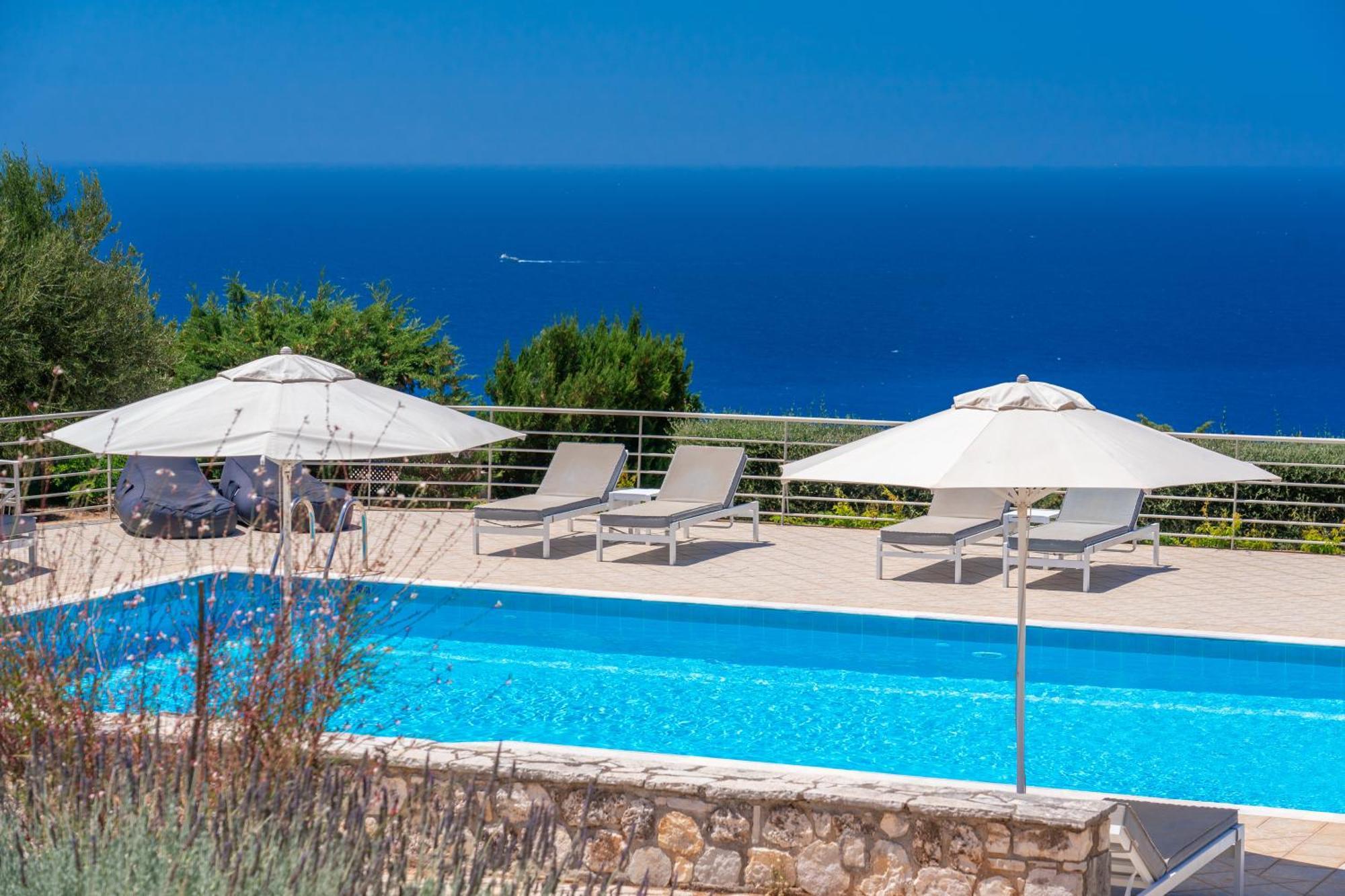 Blue Horizon Cottages Tzamarelata Exteriör bild